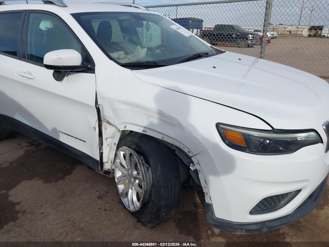 44366901 :رقم المزاد ، 1C4PJLCB0LD625943 vin ، 2020 Jeep Cherokee Latitude Fwd مزاد بيع