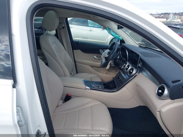 W1N0G8EB5NG055619 Mercedes-Benz Glc 300 4matic Suv