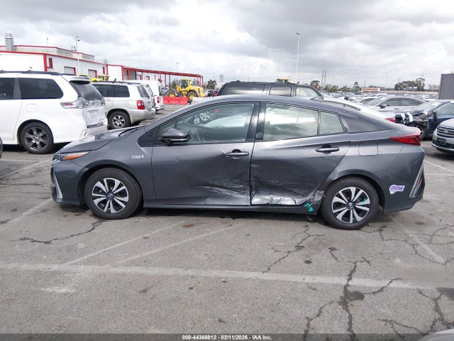 Toyota Prius Prime Plus 2019 JTDKARFP6K3108297 Image 14