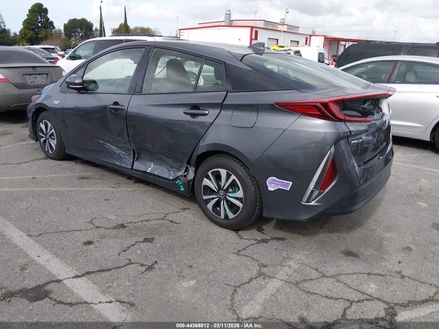 Toyota Prius Prime Plus 2019 JTDKARFP6K3108297 Image 3