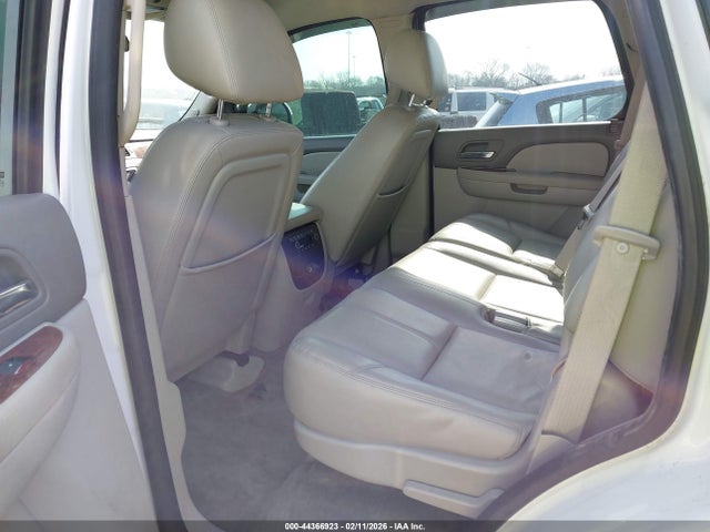 2011 CHEVROLET TAHOE 1GNSKBE07BR388101 Photo 7