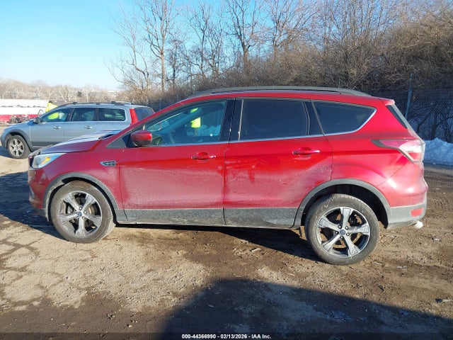 1FMCU9GD0HUA18304 Ford ESCAPE SE