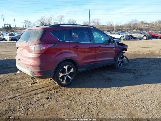 1FMCU9GD0HUA18304 Ford ESCAPE SE