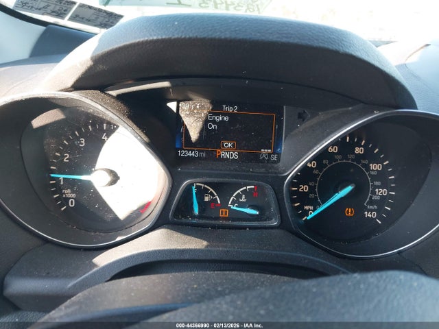 1FMCU9GD0HUA18304 Ford ESCAPE SE