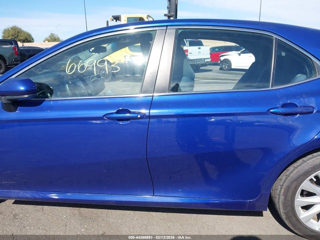 Toyota CAMRY LE 2018 4T1B11HK3JU507482 Image 15