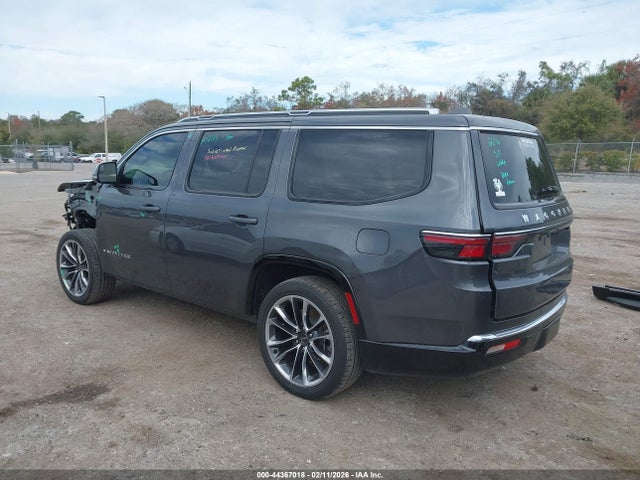 2022 JEEP WAGONEER 1C4SJUBT3NS130368 Photo 2