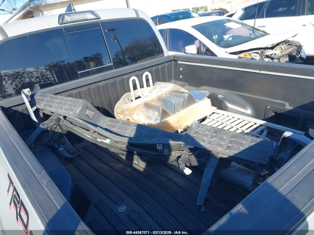 3TMAZ5CN0KM082083 Toyota Tacoma Trd Sport