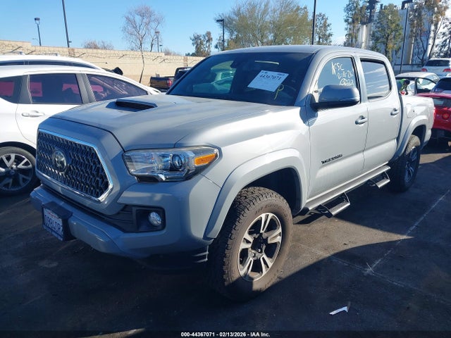 3TMAZ5CN0KM082083 Toyota Tacoma Trd Sport