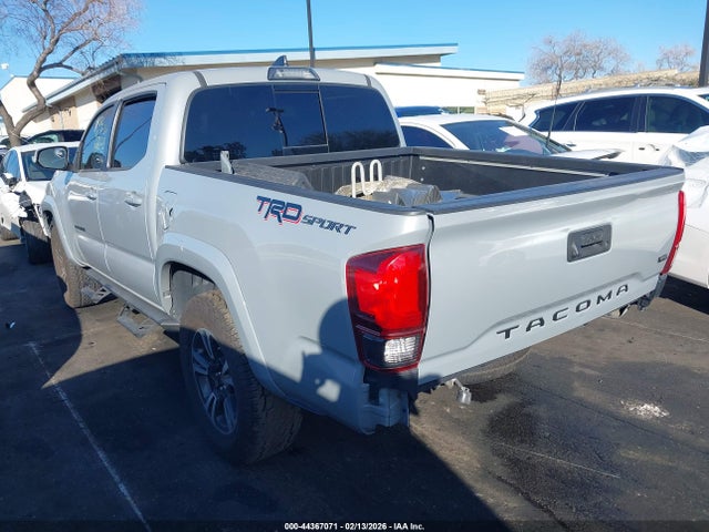 3TMAZ5CN0KM082083 Toyota Tacoma Trd Sport