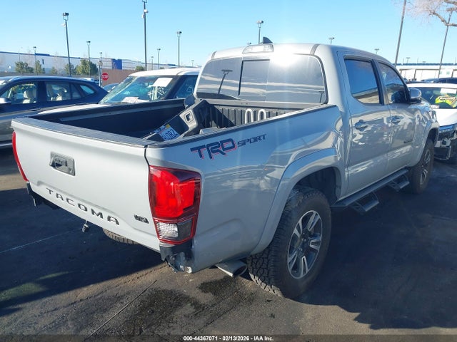 3TMAZ5CN0KM082083 Toyota Tacoma Trd Sport