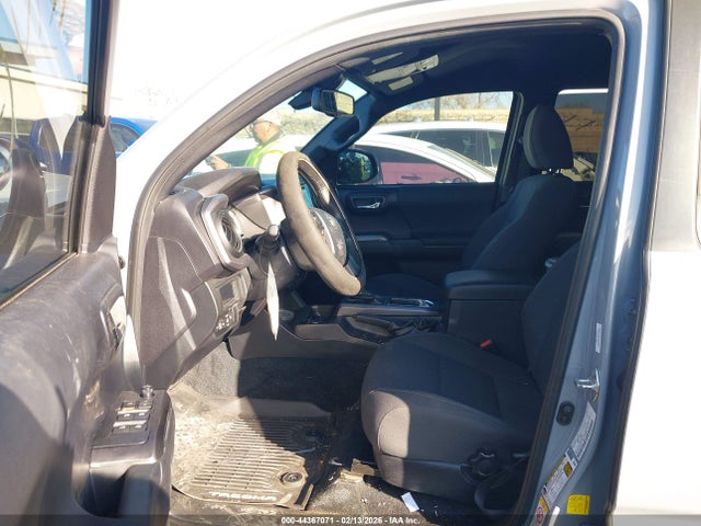 3TMAZ5CN0KM082083 Toyota Tacoma Trd Sport