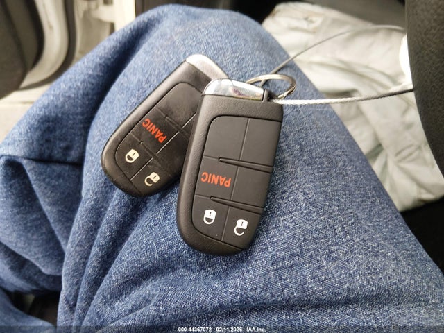 2023 JEEP RENEGADE ZACNJDB11PPP25592 Photo 10