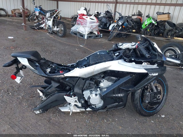44367095 :رقم المزاد ، LCEPEVLP4S6000542 vin ، 2025 Cf Moto 675ss مزاد بيع