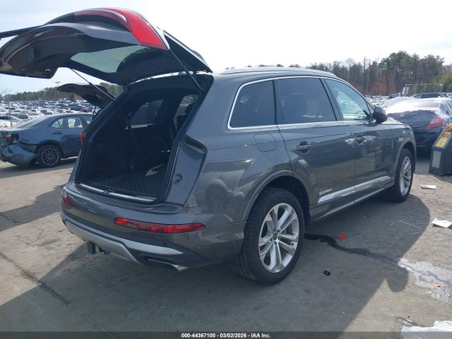2025 AUDI Q7 WA1LCBF76SD002927 Photo 3