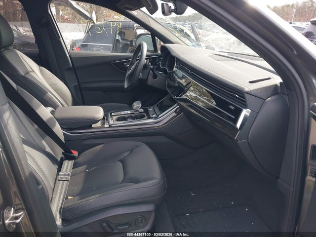 2025 AUDI Q7 WA1LCBF76SD002927 Photo 4