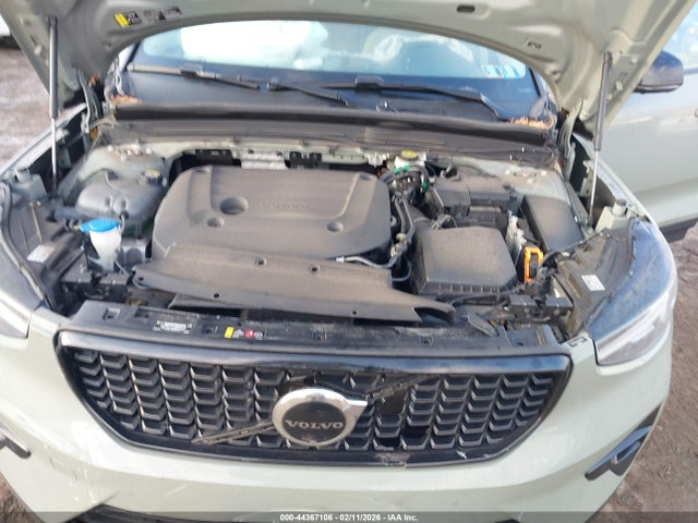 2024 VOLVO XC40 YV4L12UL2R2261624 Photo 9