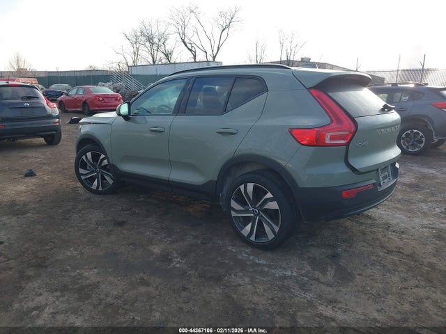 2024 VOLVO XC40 YV4L12UL2R2261624 Photo 2