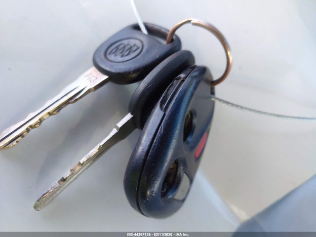 44367126 :رقم المزاد ، 1G4HR54K3YU277145 vin ، 2000 Buick Lesabre Limited مزاد بيع