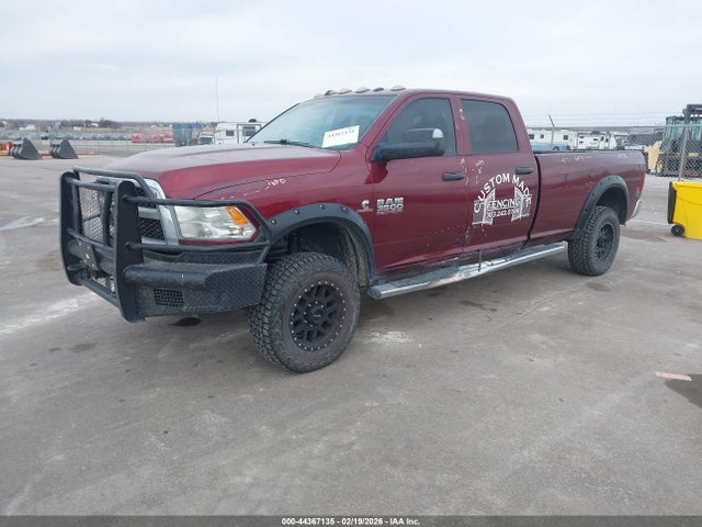 3C63R3GL1HG576392 RAM 3500 Tradesman 4x4 8&#039; Box