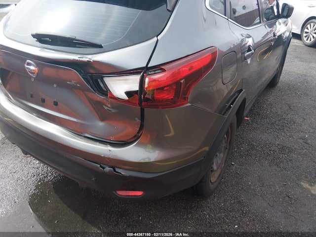 JN1BJ1CP1KW525463 Nissan Rogue Sport S