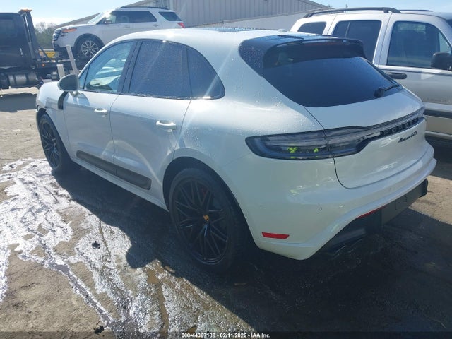 2026 PORSCHE MACAN WP1AF2A59TLB60419 Photo 2