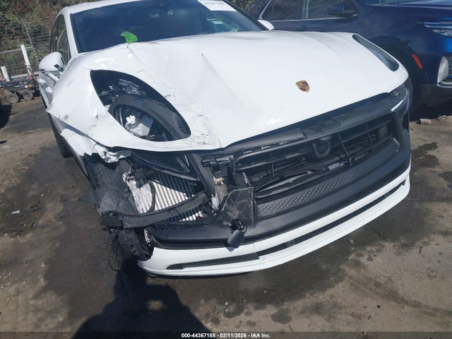 2026 PORSCHE MACAN WP1AF2A59TLB60419 Photo 5