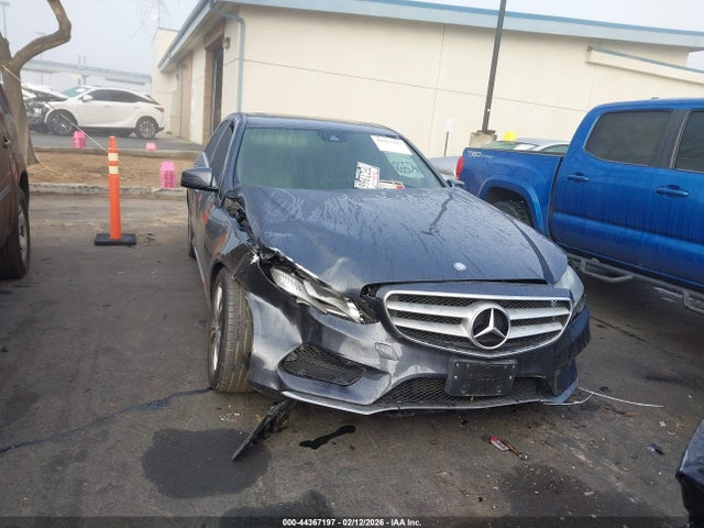 Mercedes-Benz E 250 Bluetec 2014 WDDHF0EB3EA999278 Image 12
