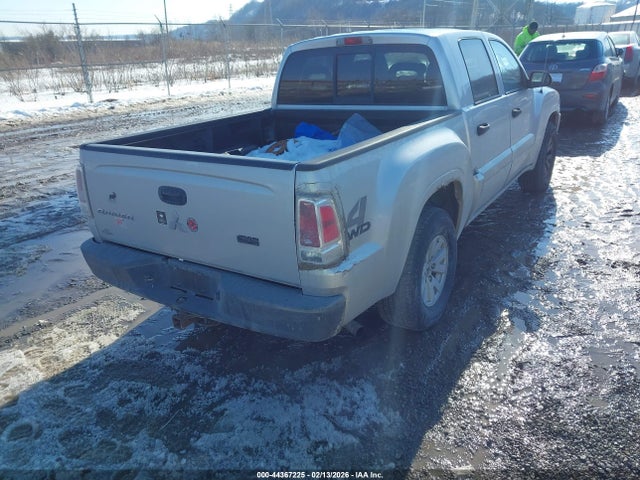 2006 MITSUBISHI RAIDER 1Z7HT28K96S567952 Photo 3