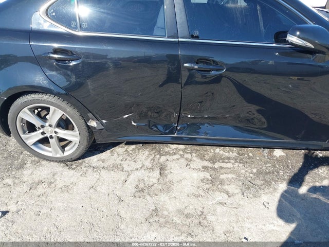 44367227 :رقم المزاد ، JTHBF5C23D5185668 vin ، 2013 Lexus Is 250 مزاد بيع