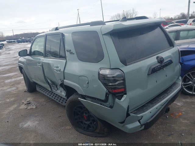 2023 TOYOTA 4RUNNER JTERU5JR6P6200101 Photo 2