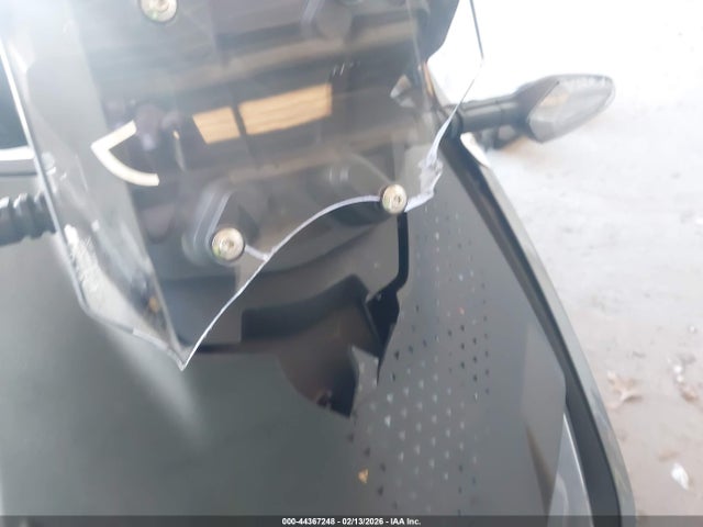 WB10C5309N6G21242 BMW Ce 04