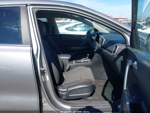 KNDPMCAC9M7938735 KIA Sportage Lx