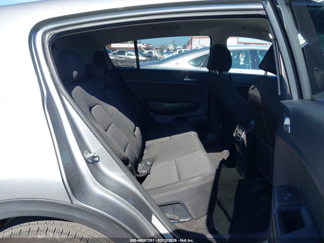 KNDPMCAC9M7938735 KIA Sportage Lx