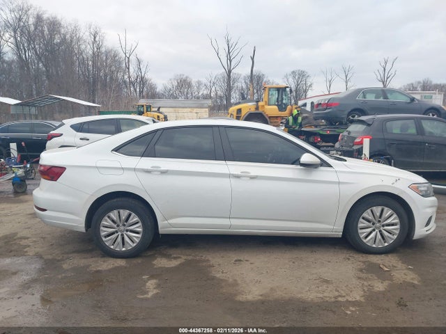 44367258 :رقم المزاد ، 3VWC57BUXKM270325 vin ، 2019 Volkswagen Jetta 1.4t R-line/1.4t S/1.4t Se مزاد بيع