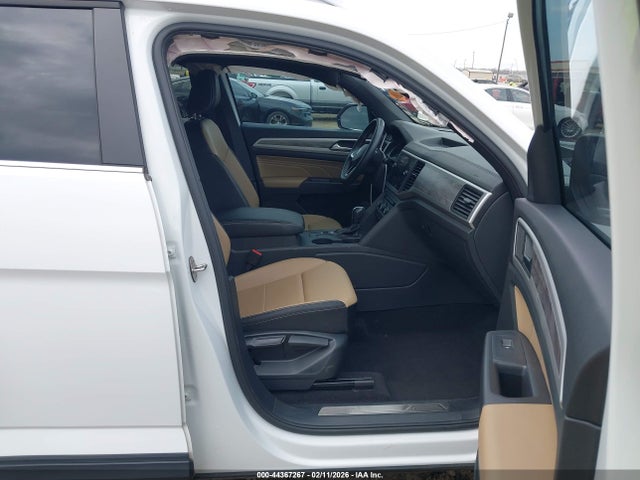 44367267 :رقم المزاد ، 1V2JE2CA7MC219997 vin ، 2021 Volkswagen Atlas Cross Sport 3.6l V6 Se W/technology مزاد بيع