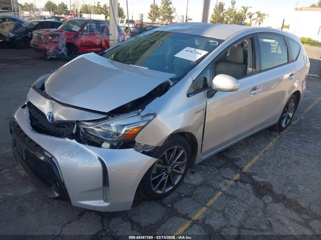 JTDZN3EU0GJ043537 Toyota Prius V Five