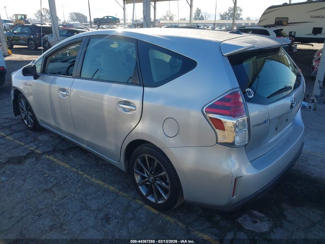 JTDZN3EU0GJ043537 Toyota Prius V Five