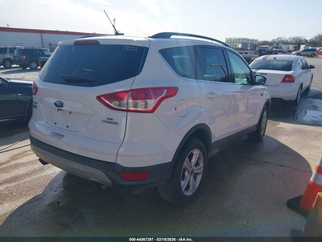 1FMCU0GX3GUC80810 Ford ESCAPE SE