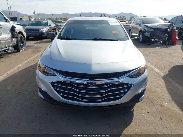 1G1ZC5ST4LF117125 Chevrolet Malibu Fwd 1fl
