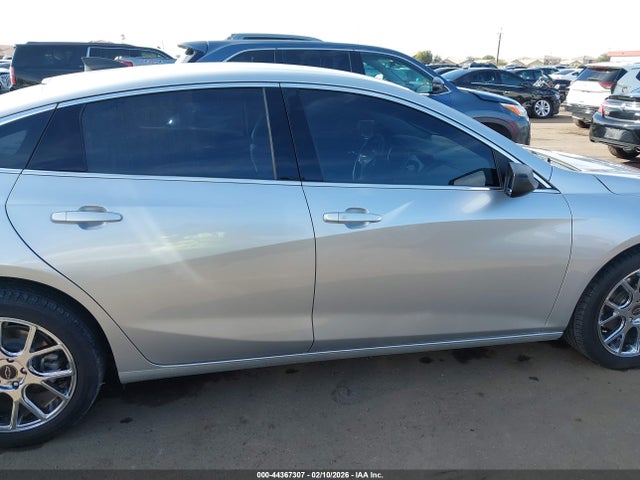 1G1ZC5ST4LF117125 Chevrolet Malibu Fwd 1fl