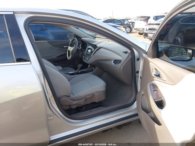 1G1ZC5ST4LF117125 Chevrolet Malibu Fwd 1fl