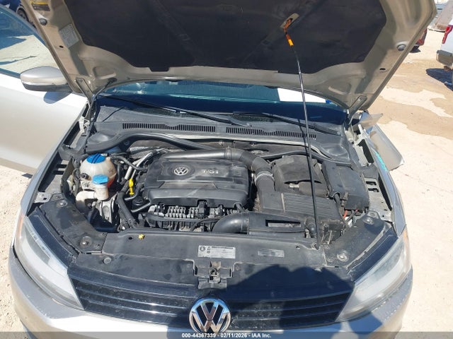 44367339 :رقم المزاد ، 3VWD17AJ7EM259844 vin ، 2014 Volkswagen Jetta 1.8t Se مزاد بيع