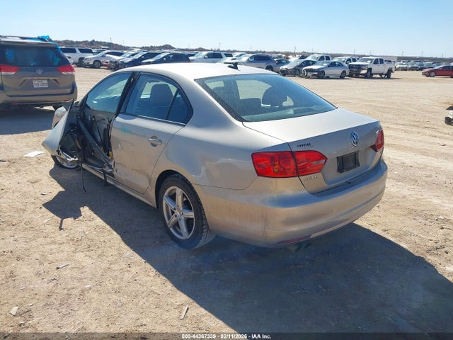 44367339 :رقم المزاد ، 3VWD17AJ7EM259844 vin ، 2014 Volkswagen Jetta 1.8t Se مزاد بيع