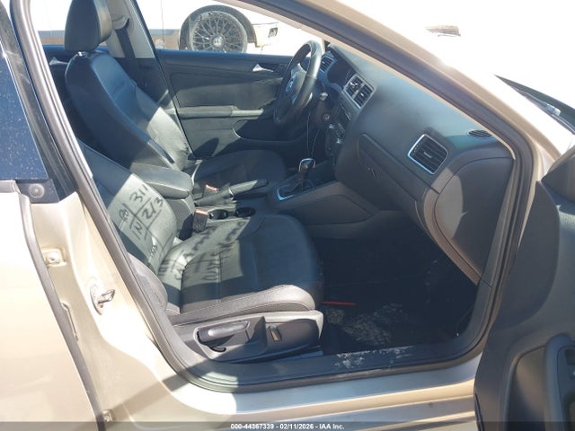 44367339 :رقم المزاد ، 3VWD17AJ7EM259844 vin ، 2014 Volkswagen Jetta 1.8t Se مزاد بيع