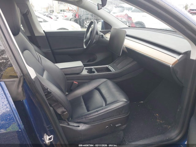 2021 TESLA MODEL Y 5YJYGDEEXMF153096 Photo 4