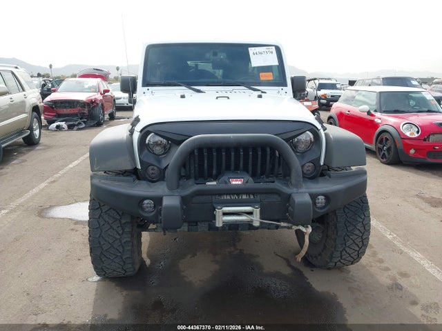 1C4HJWFG1EL210412 Jeep Wrangler Unlimited Rubicon