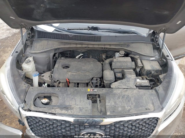 5XYPGDA37HG327639 KIA Sorento 2.4l Lx
