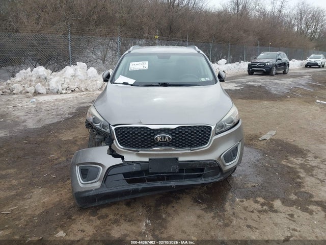 5XYPGDA37HG327639 KIA Sorento 2.4l Lx