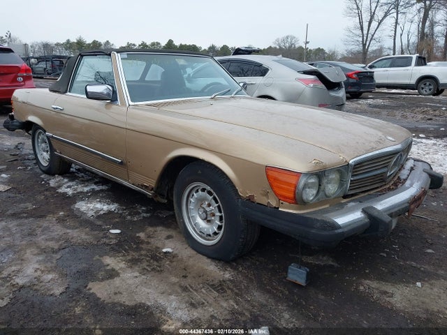 1984 MERCEDES-BENZ 380 WDBBA45A3EA010228