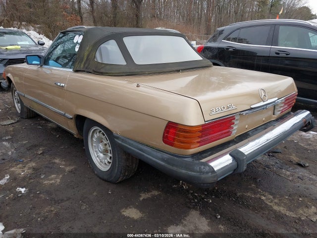 1984 MERCEDES-BENZ 380 WDBBA45A3EA010228 Photo 2